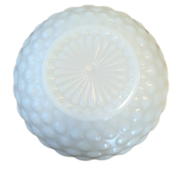Vtg Anchor Hocking Large 8" Milk Glass Bubble Round Serving/Vegetable Bowl - Picture 3 of 4